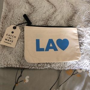 LA ❤️ Pouch